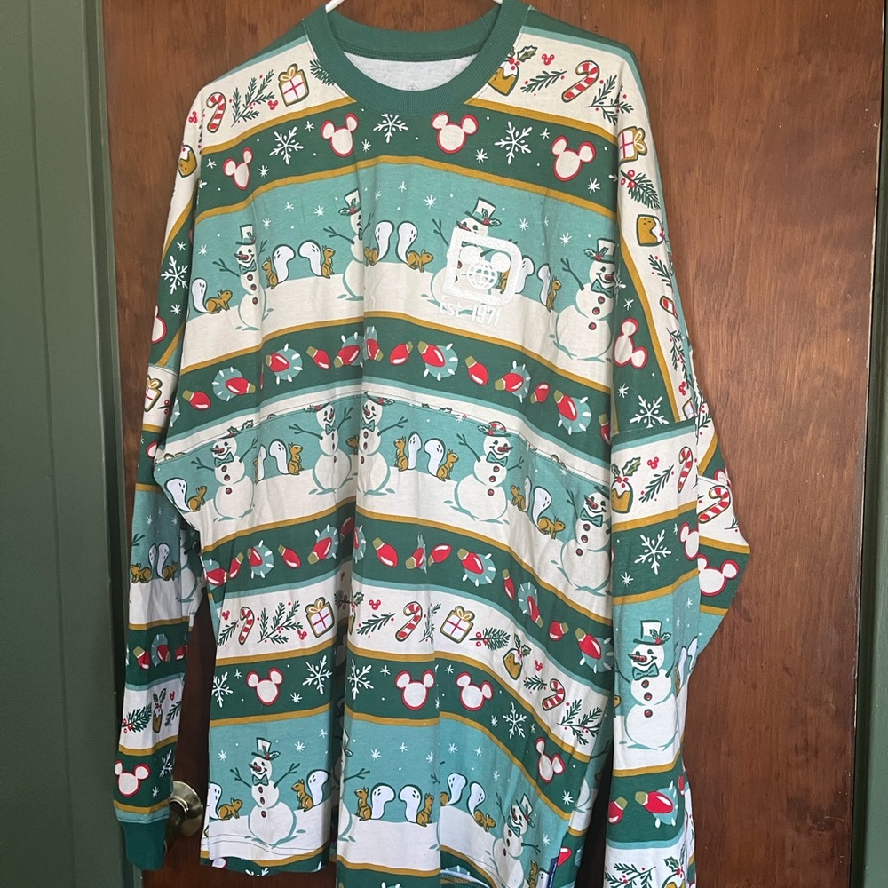 Disney spirit jersey holiday Green Snowman, size XXL.